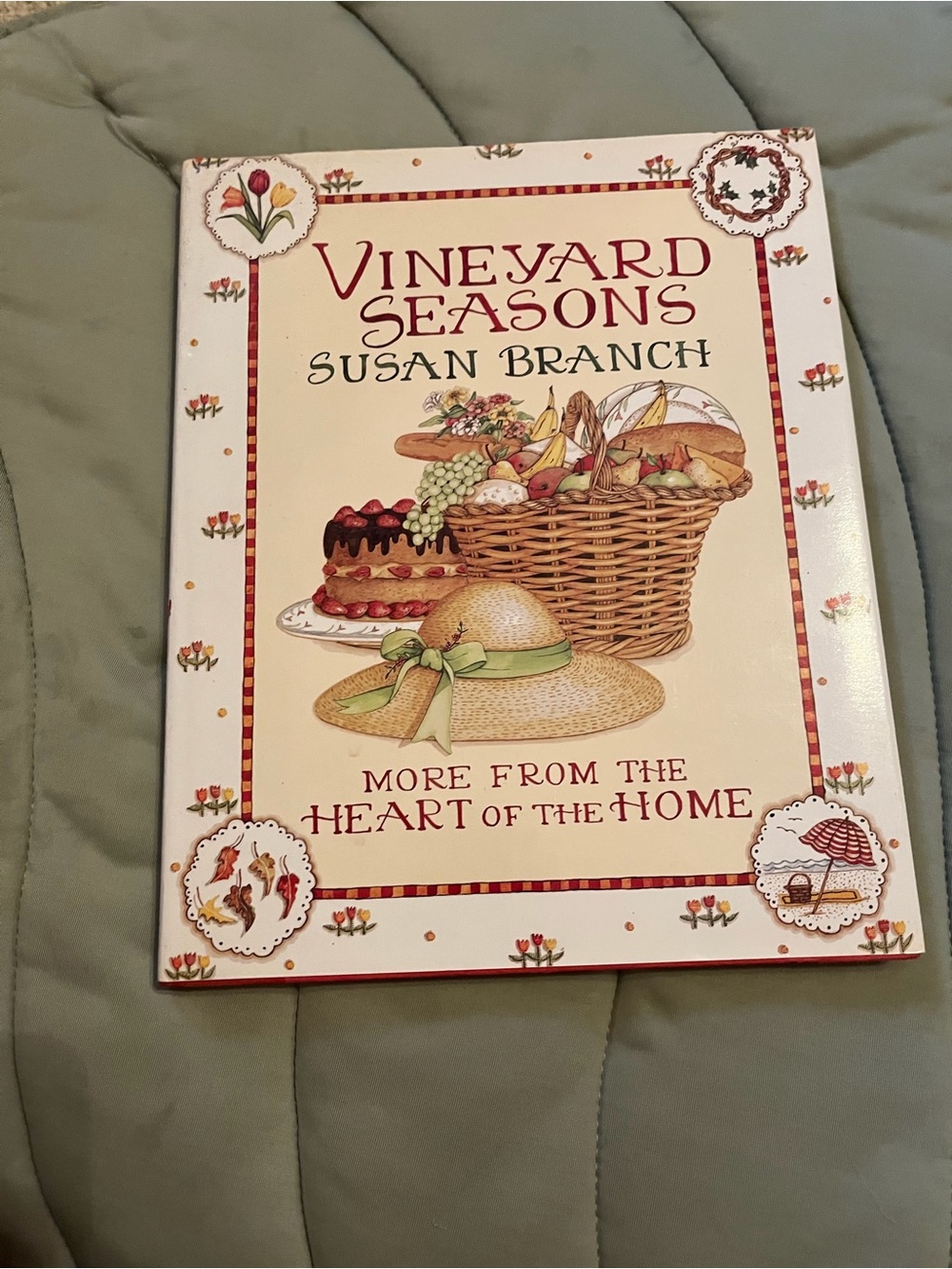 Vineyard Seasons Cookbook by Susan Branch Heart of the Home Series NWT